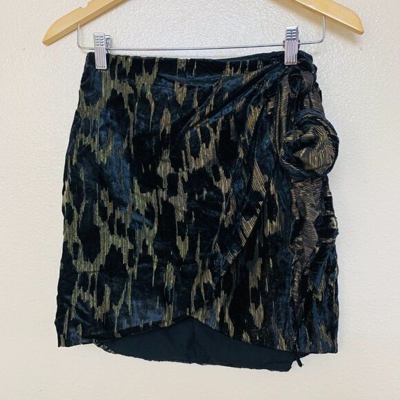 Bardot Ariella Mini Skirt Black Metallic Velvet - Picture 3 of 10